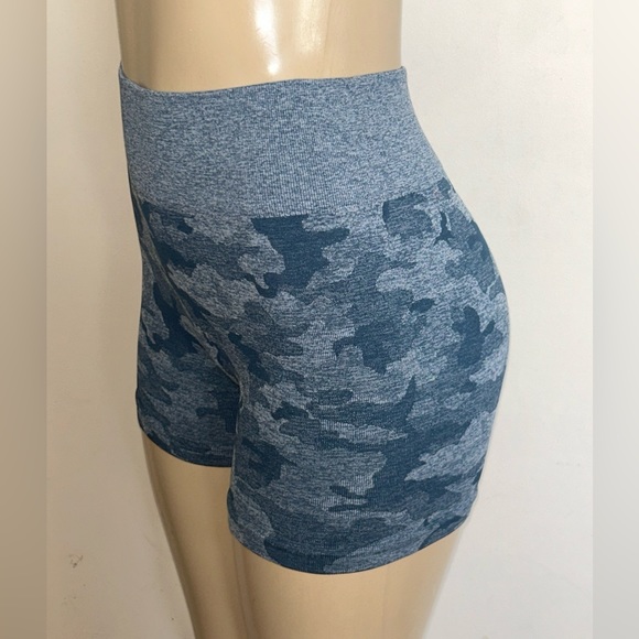 SRUNCH SPORT CAMO SHORTS WOMENS SIZE S - Picture 3 of 10